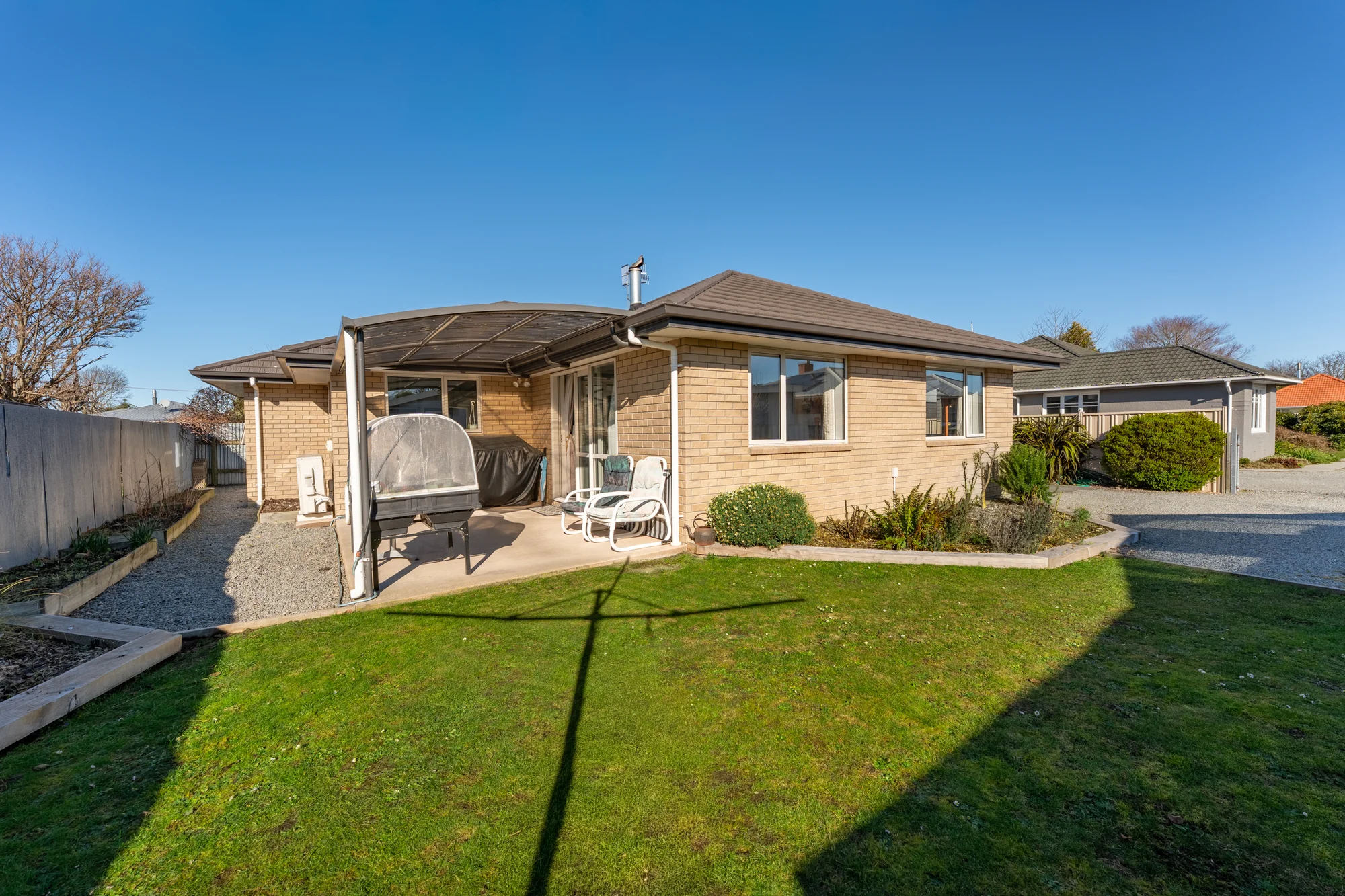 Geraldine 3Moenga Looking For Easy Living?