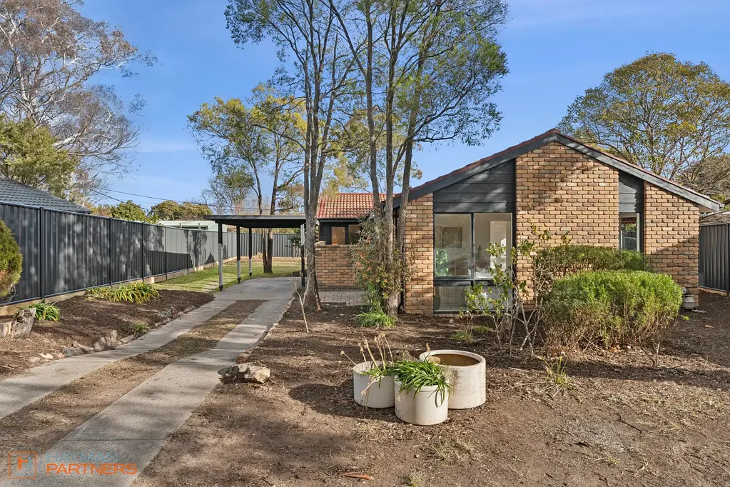 Kambah 3房  Comfortable Home With So Much Potential