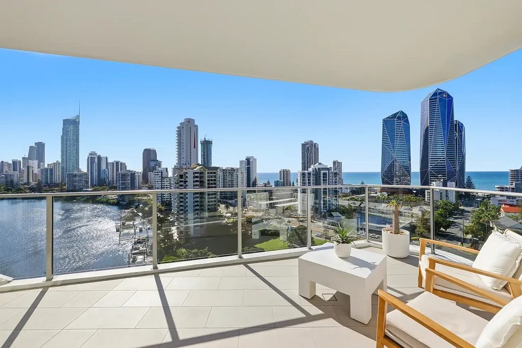 Surfers Paradise 3બેડરૂમ A lifestyle beyond comparison - Experience elevated coastal living without compromise