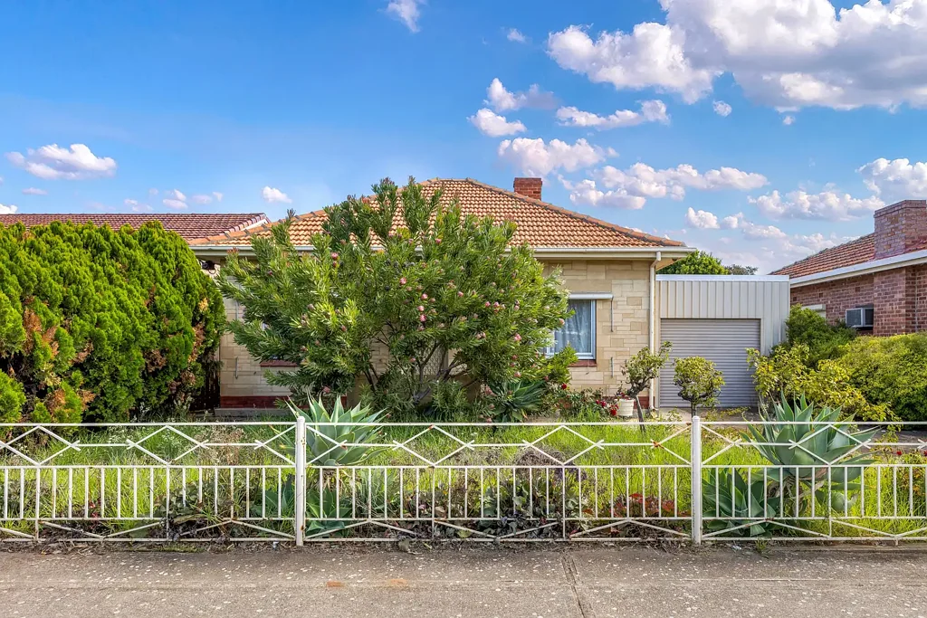 22 Fourth Avenue, Seaton, SA 5023