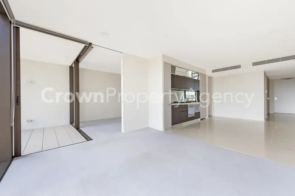 Executive Living: Unfurnished 2 Bedrooms 2 Bathrooms Apartment With Parking!