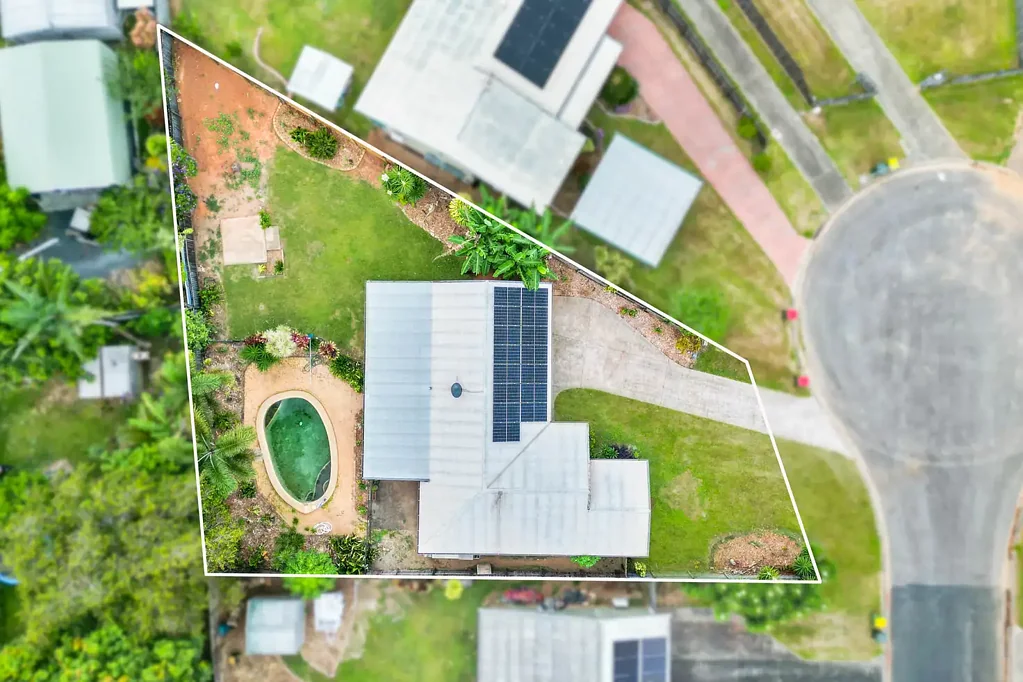 17 Beagle Close, Bentley Park, QLD 4869