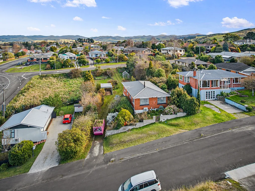 Waikouaiti 2房  Demolish, Rebuild or Renovate