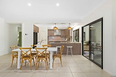 77 Whitehall Avenue, Birkdale, QLD 4159, 5 slaapkamers, 2 badkamers, House