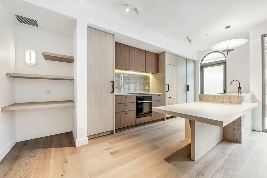 Luxury Bayside Living