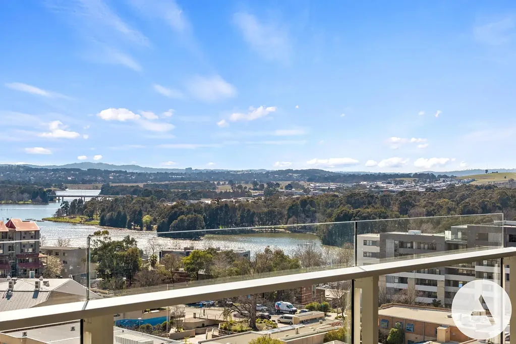Belconnen 3Kwarto 134 m² Northerly-Facing Home with Stunning Lake & Mountain Views - 2.5 Bathrooms - Move-In Ready!