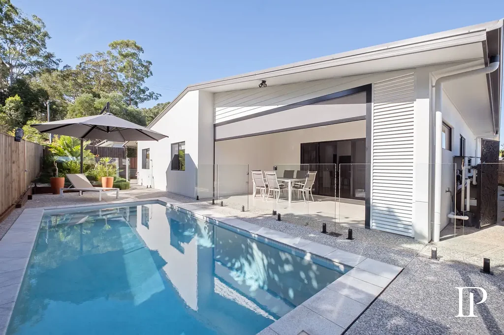 Palmwoods 4कमरा Rare Opportunity for a Stunning Home and Ultimate Man Cave!