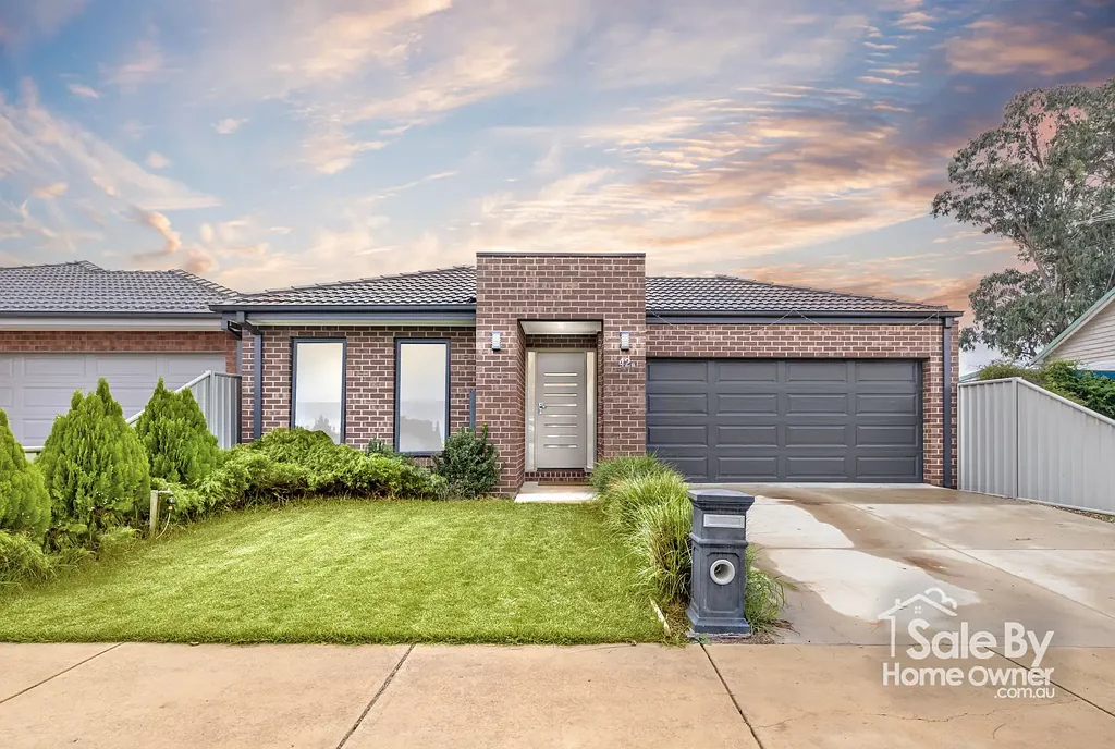 Moama 4Kwarto Prime Central Living at 42B Kinsey St, Moama, NSW 🏡 a rare opportunity.
