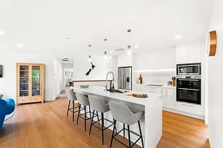 42 Ramsgate Terrace, Mairangi Bay, North Shore City