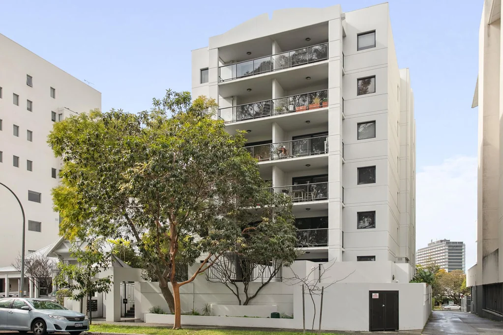 17/2 Outram Street, West Perth, WA 6005