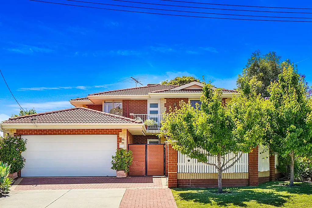 1/14 Birdwood Street, Innaloo, WA 6018