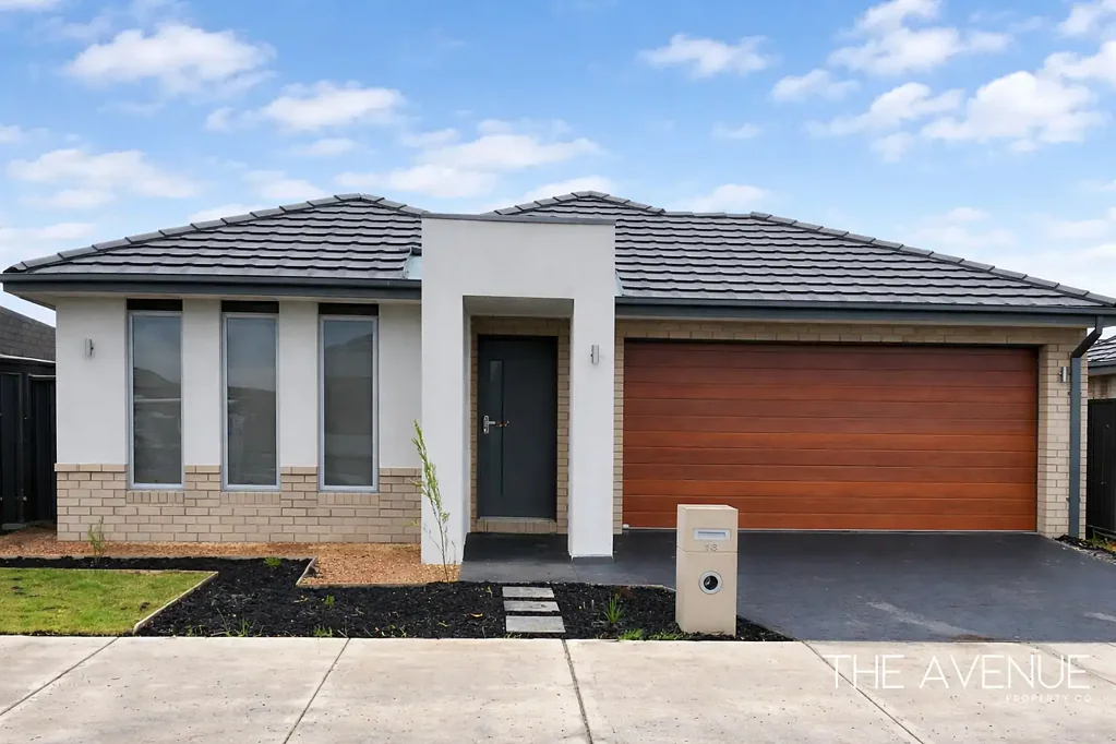Beveridge 3房  OPPORTUNITY WITH IMMEDIATE RENTAL RETURN OR READY TO MOVE IN