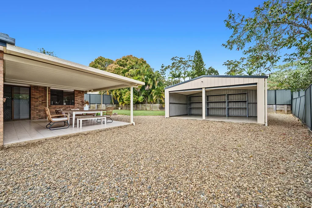 Nerang 3બેડરૂમ FLAT BLOCK, MASSIVE SHED & A BACKYARD BUILT FOR MORE