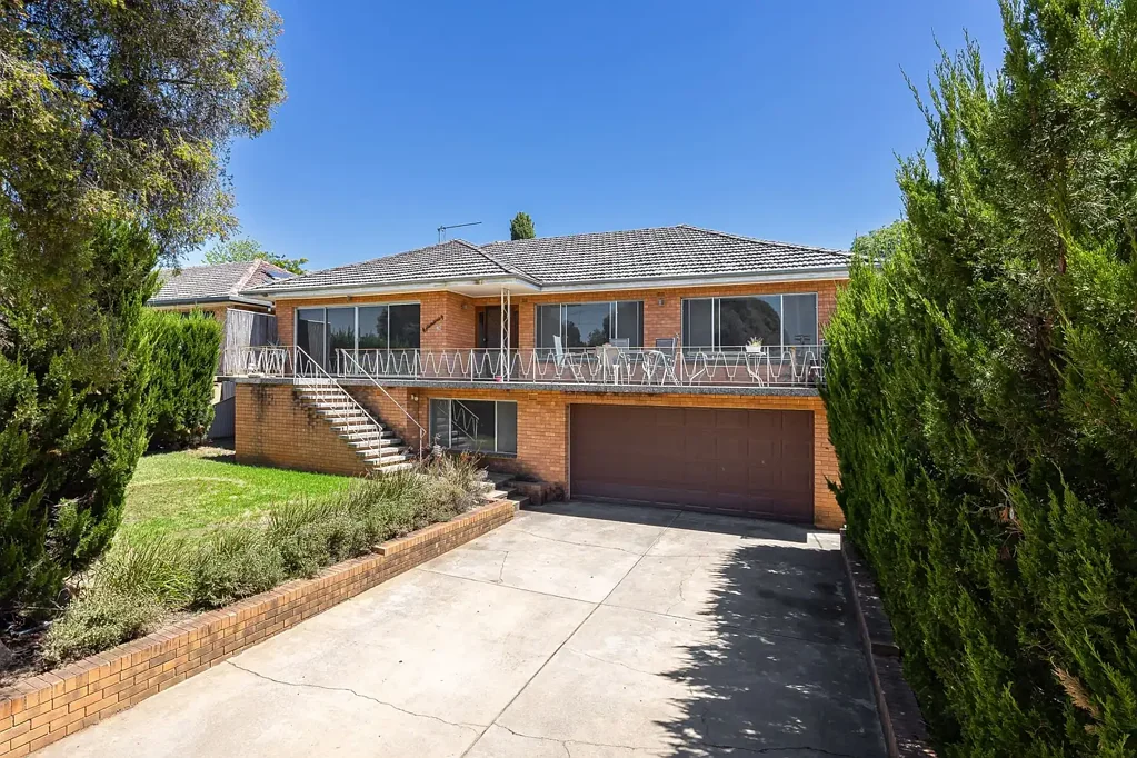 82 Grove Street, Kooringal, NSW 2650