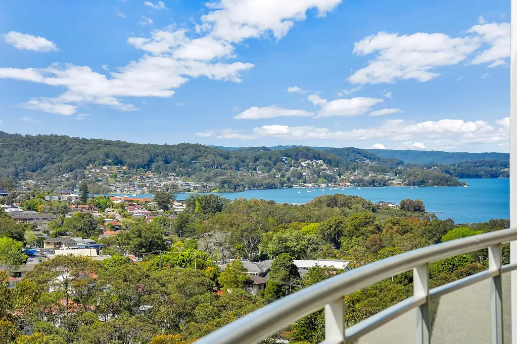 274/80 John Whiteway Drive, Gosford, NSW 2250