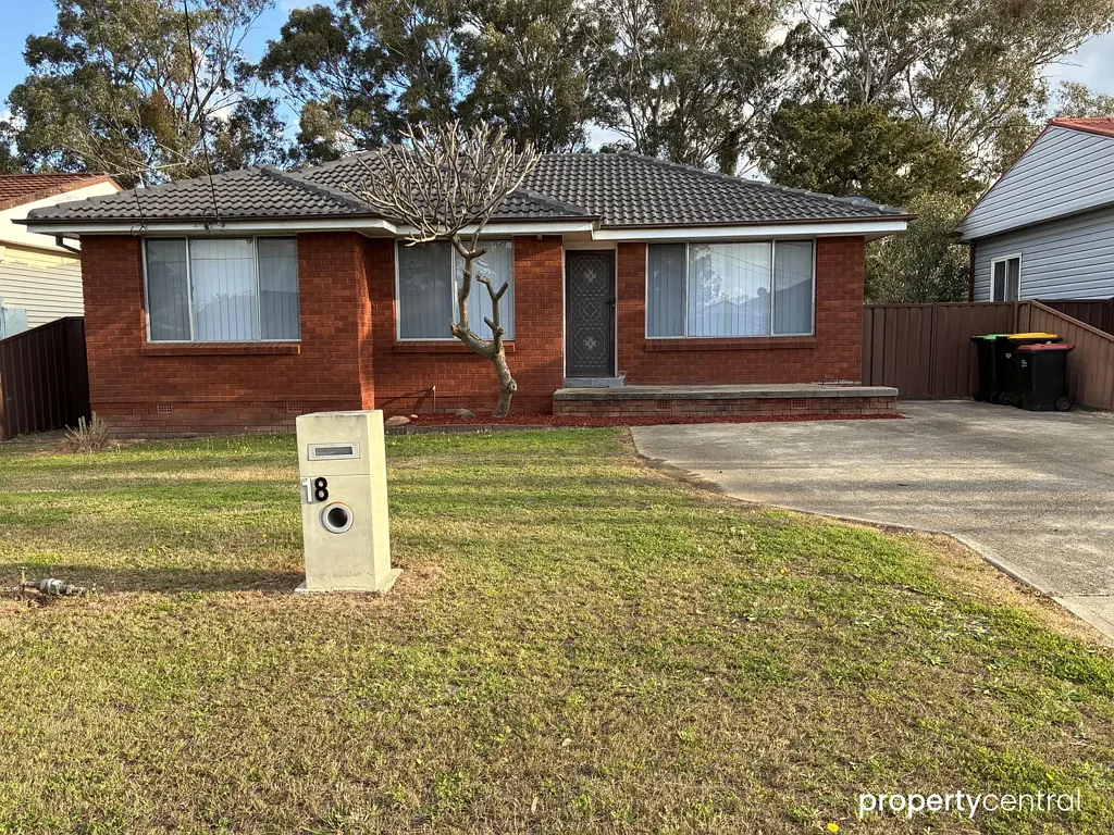 3 BEDROOM HOME WITH OUTDOOR ENTERTAINMENT AREA