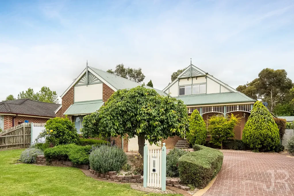 4 Milparinka Way, Berwick, VIC 3806