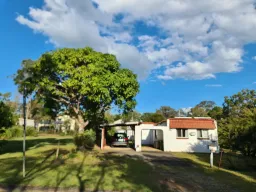 2 Curlew Street, Macleay Island