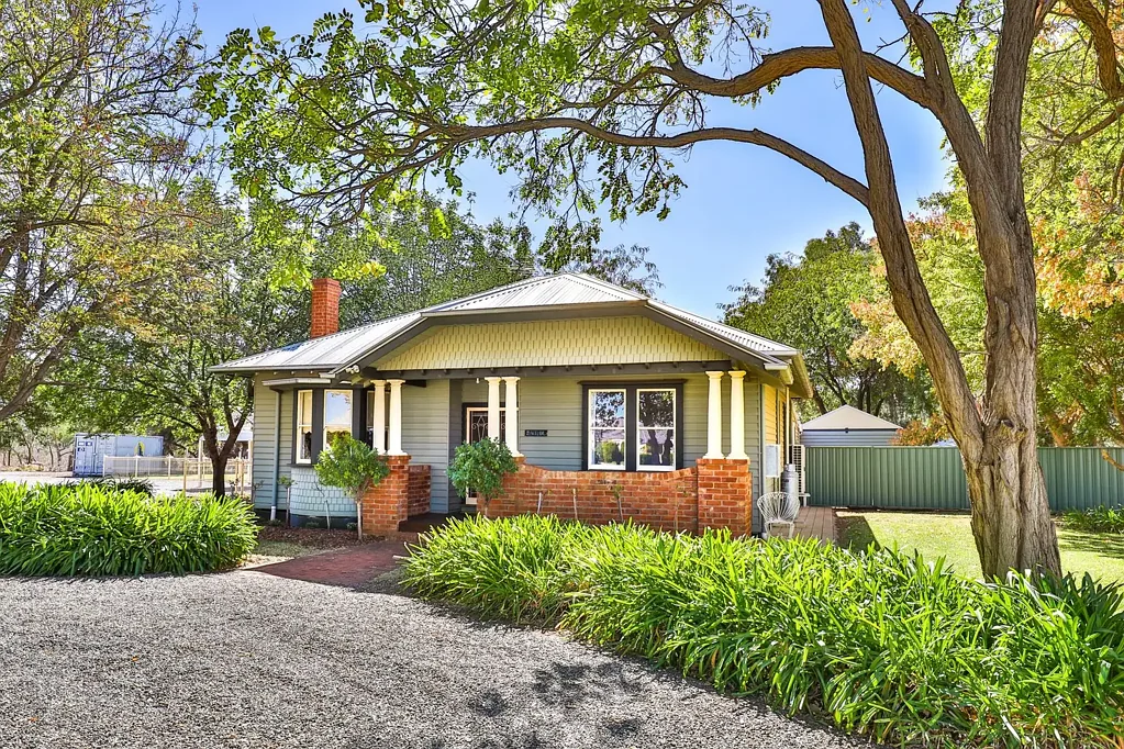 215 Pitman Avenue, Gol Gol, NSW 2738