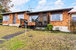 2/2 Halberg Street, Glenfield