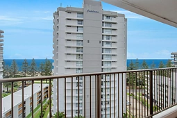 Unit 41/1941-1945 Gold Coast Hwy, Burleigh Heads