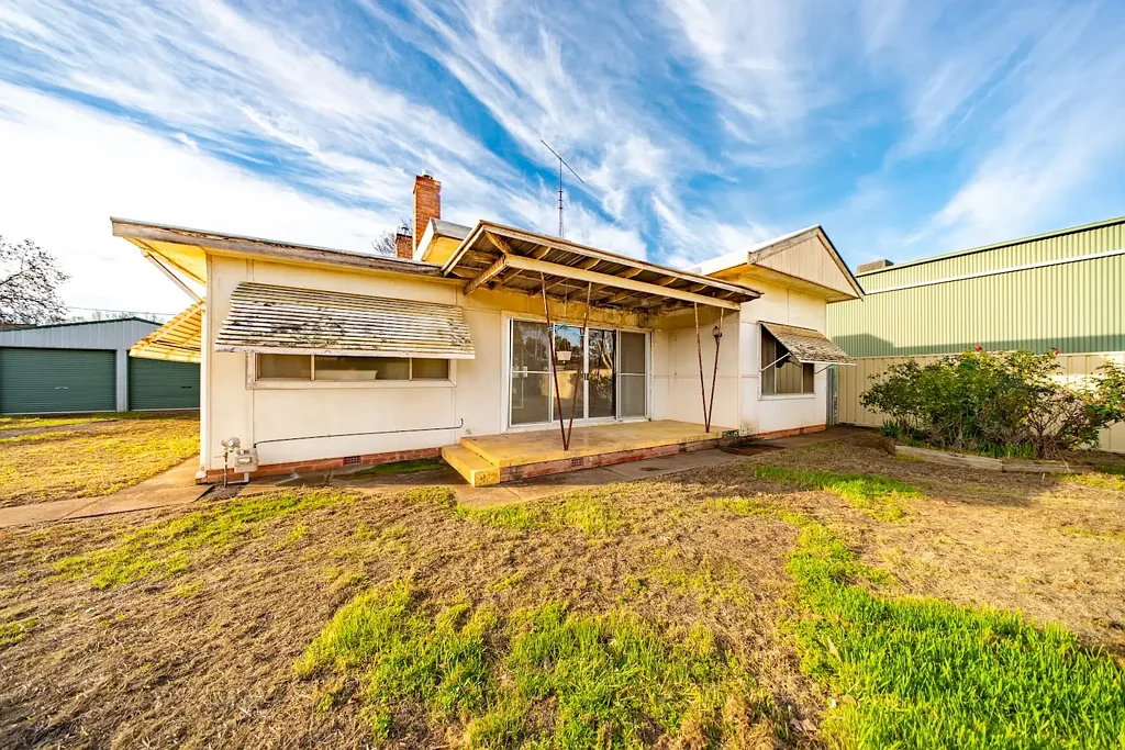 Griffith 3कमरा CENTRALLY LOCATED RENOVATOR