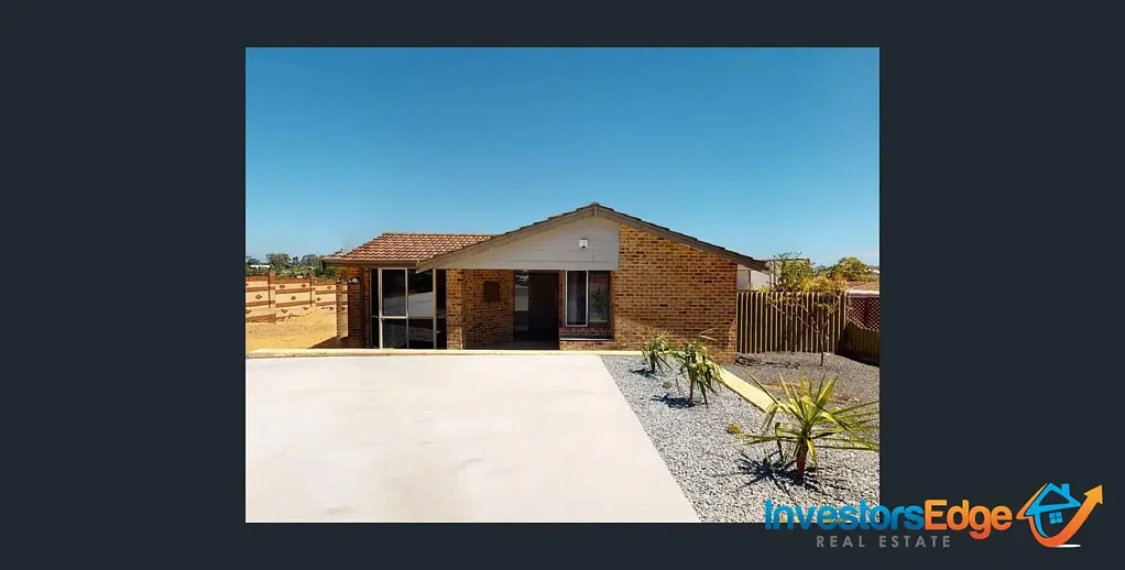 Spacious 4-Bedroom Family Home in the Heart of Heathridge!