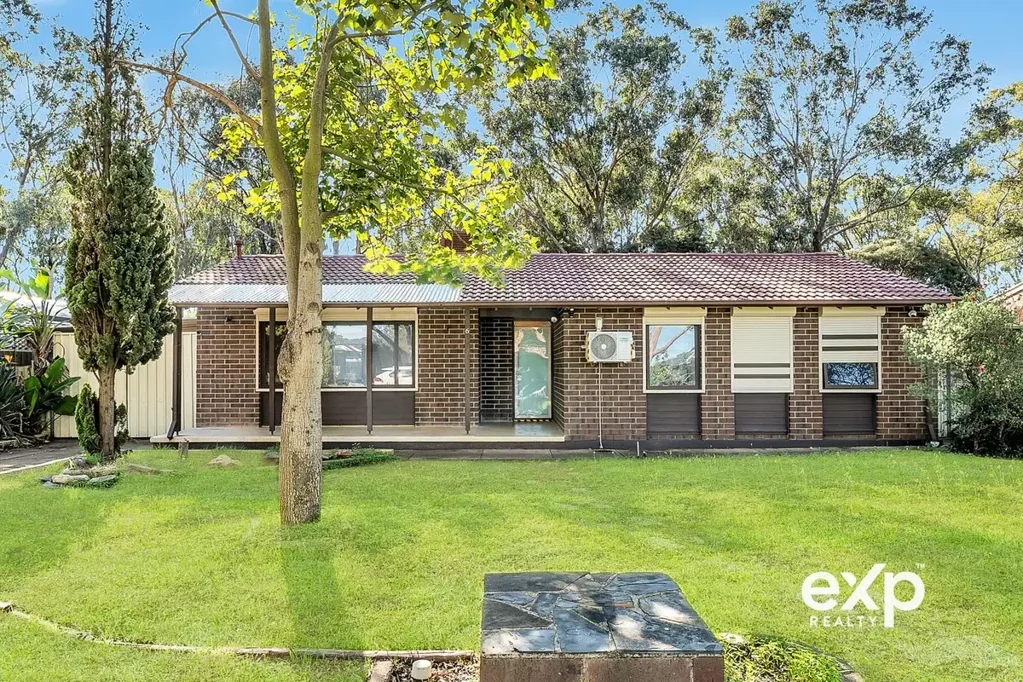 Salisbury North 3Habitaciones 🏡 Solid Brick Family Home on a Huge 649m² (Approx.) Allotment with Wide 21m Frontage!