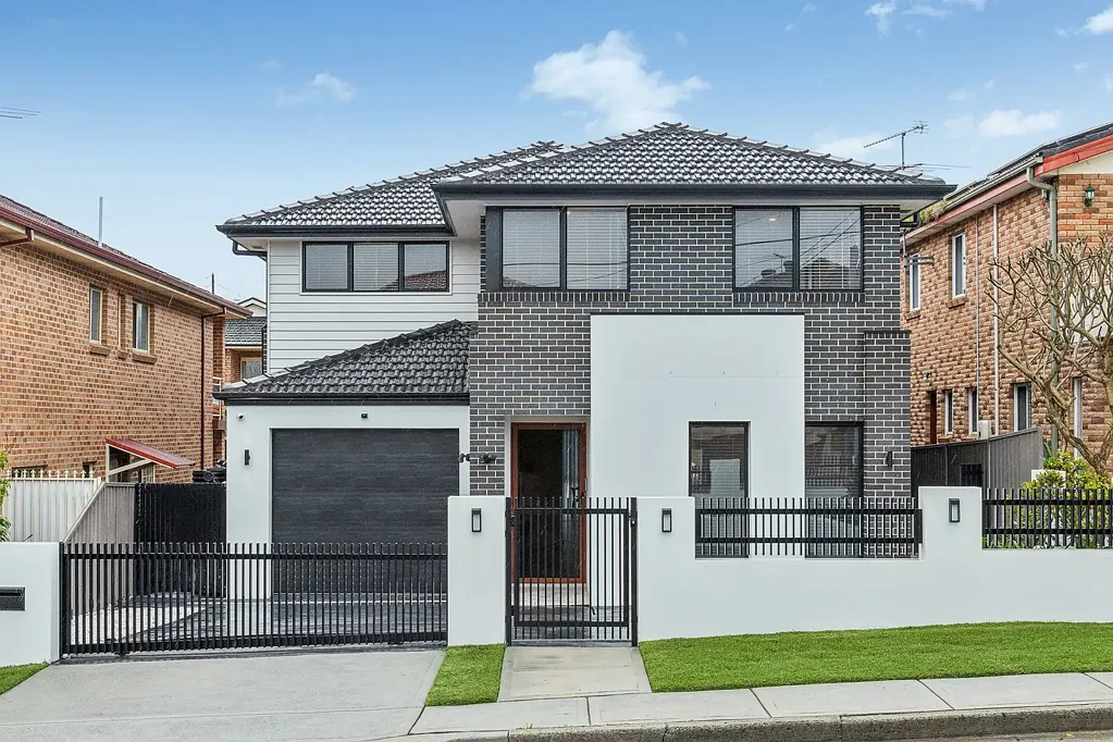 Hurstville 6침실 Six-bedroom family entertainer of distinction