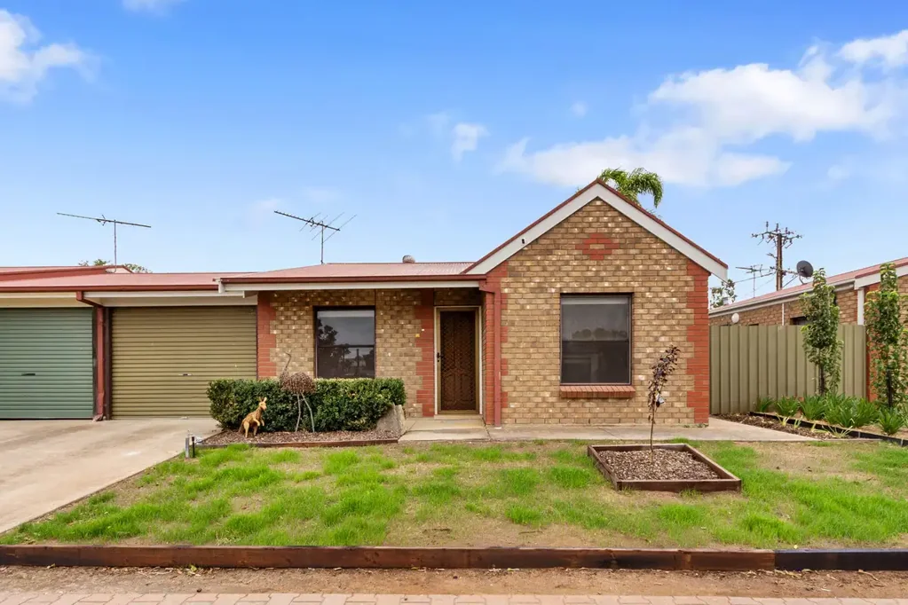 2/17 Rowe Crescent, Two Wells, SA 5501