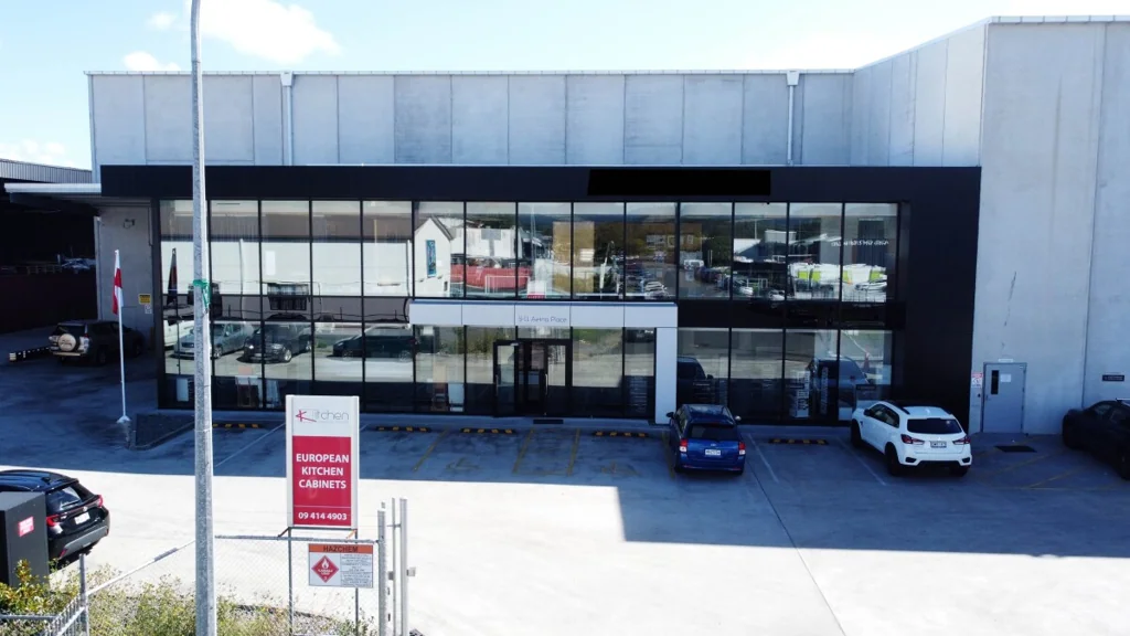 Henderson Calling Owner Occupiers or Large Tenants