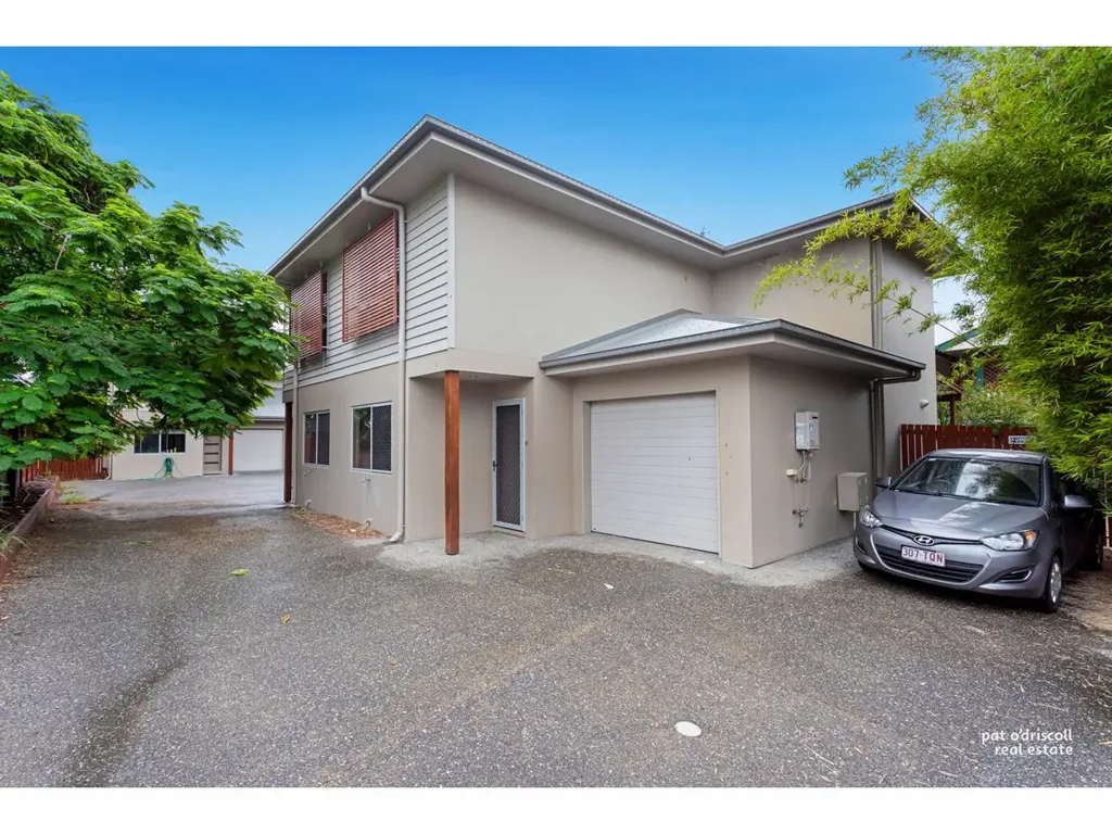 THE ULTIMATE HIDDEN TOWNHOUSE – STYLE, SPACE AND LOCATION