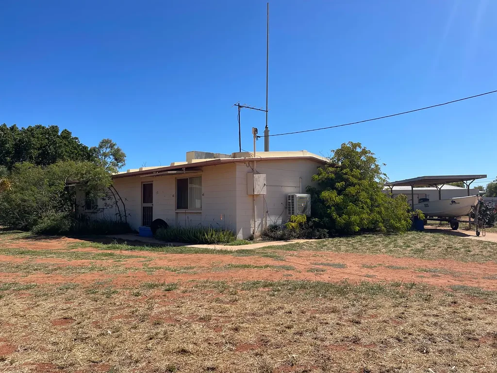 15 Maidstone Crescent, Exmouth, WA 6707