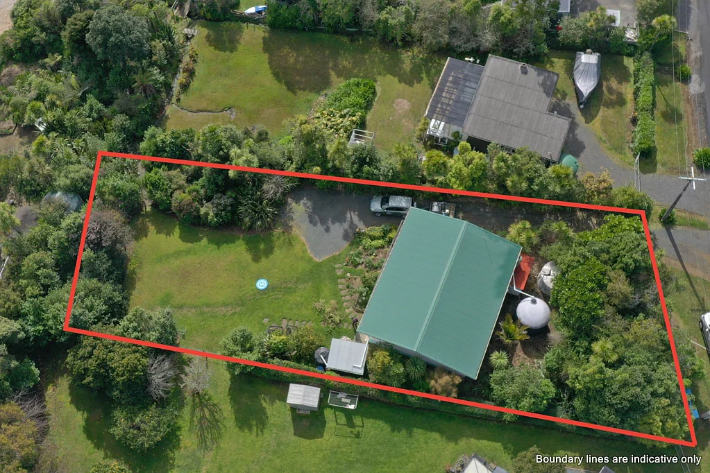 Awhitu 3Kwarto Affordable Sea Views &  Add Value Potential in...