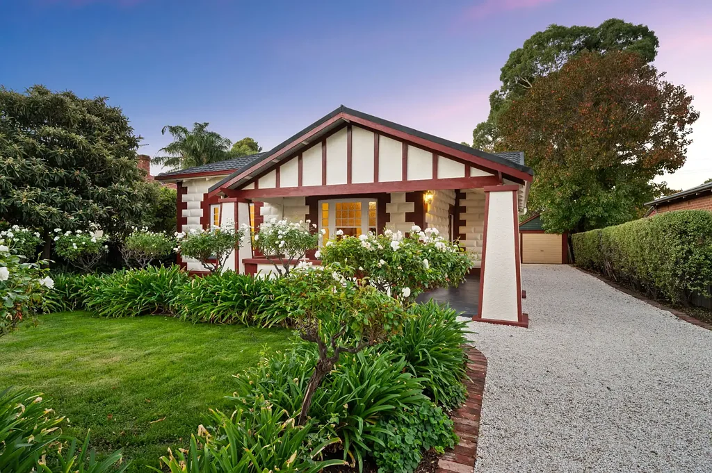 17 Leslie Street West, St Clair, SA 5011