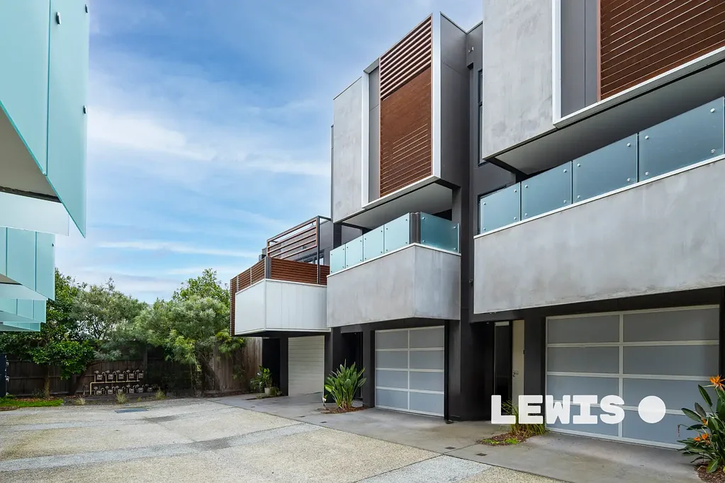 Northcote 2 Bedroom Designer Townhouse in 'The Cottery' - Live or Invest
