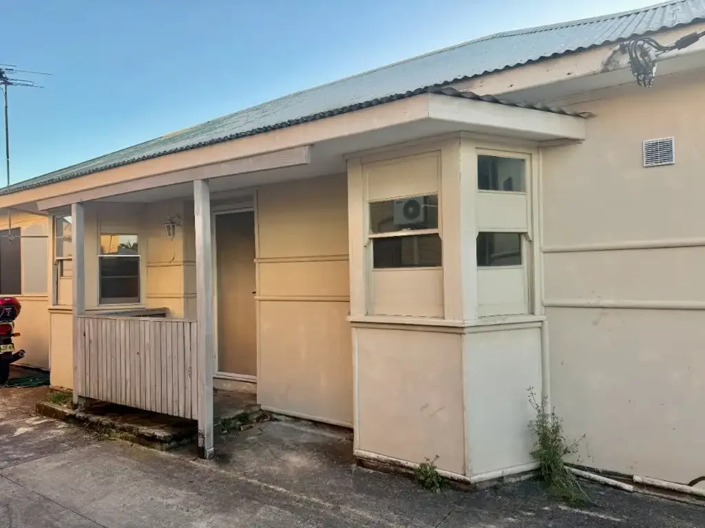 WALK TO ALL AMENITIES