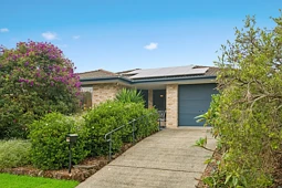 37 Cuthbert Street, Boambee East