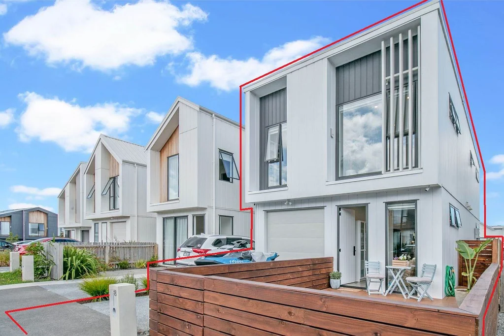 Westgate 4房 仍在Master Builder质保期内！带地暖卫浴+高端电器，最后抢购！ Freestanding and spacious in Whenuapai School zone