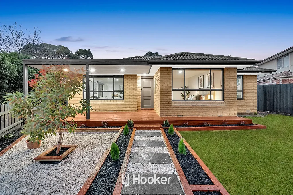 1/8 Edinborough Street, Hallam, VIC 3803