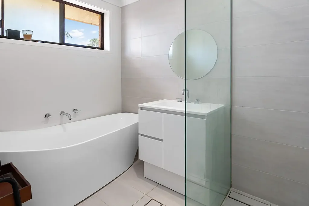 Spacious 3-Bedroom Townhouse for Rent