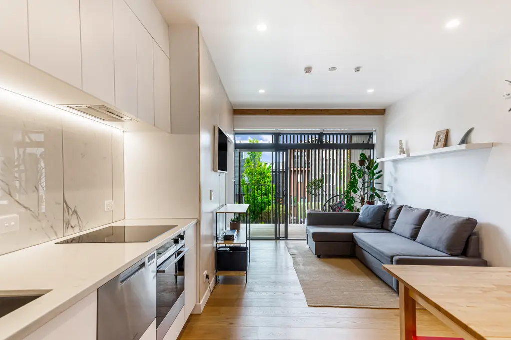 Hobsonville 1Phòng ngủ Designer bachelor / bachelorette / couple pad!