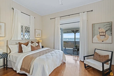 349 Upper Esplanade, Manly, QLD 4179, 4 rūma, 3 rūma horoi, House