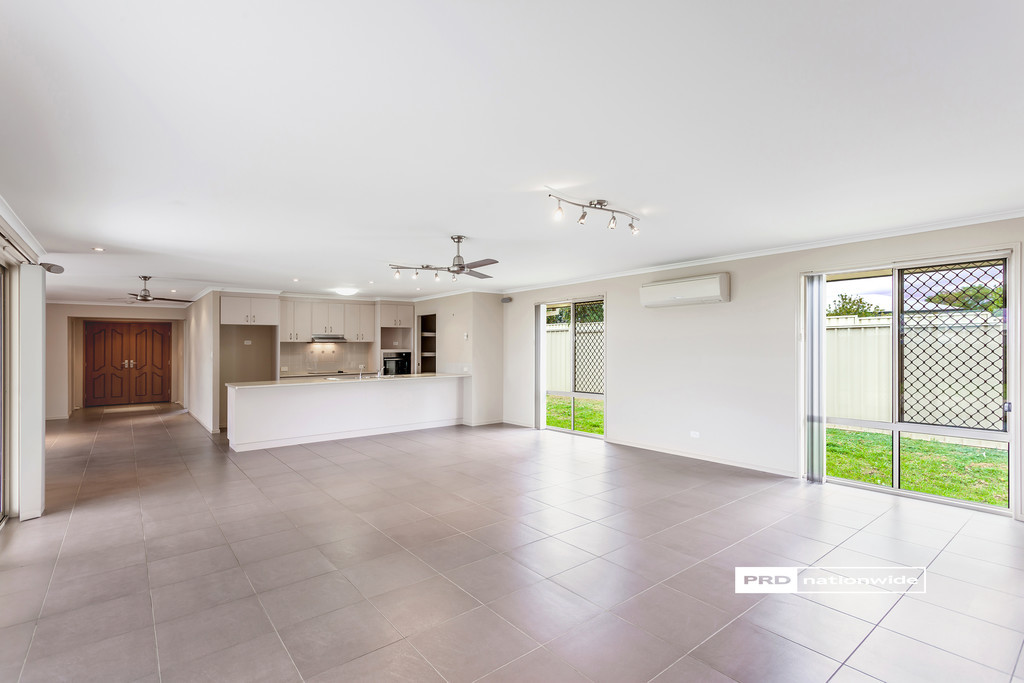 70 BELCLAIRE DR, WESTBROOK QLD 4350, 0 غرف, 0 حمامات, House