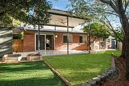 8 Fourteenth Avenue, Kedron