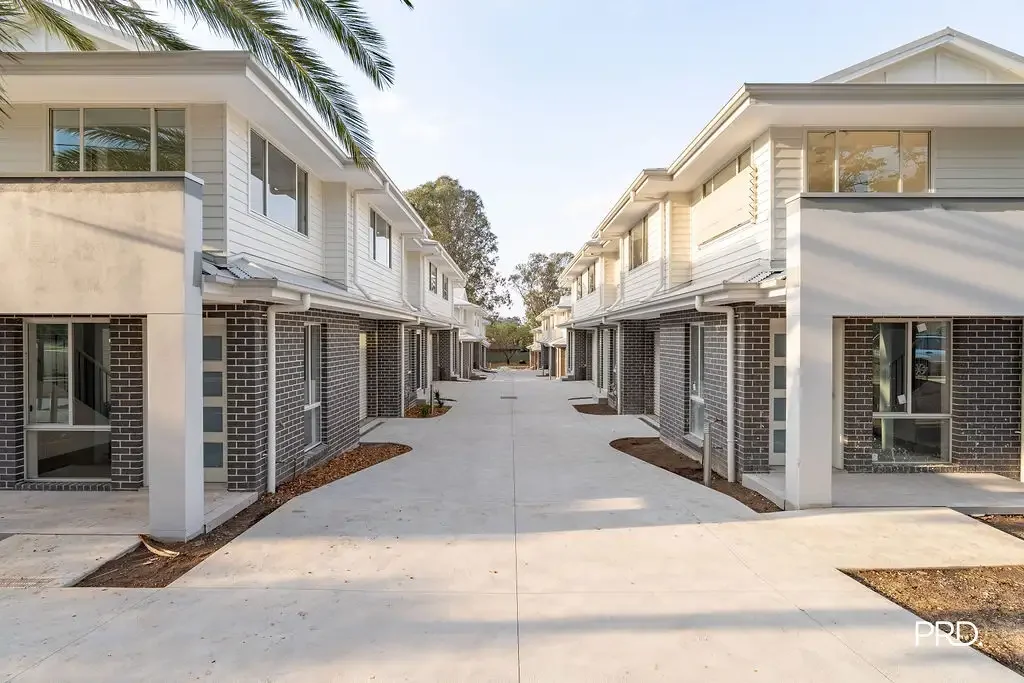 Penrith 3Phòng ngủ Brand New Townhouses, Backing Onto Protected Woodland