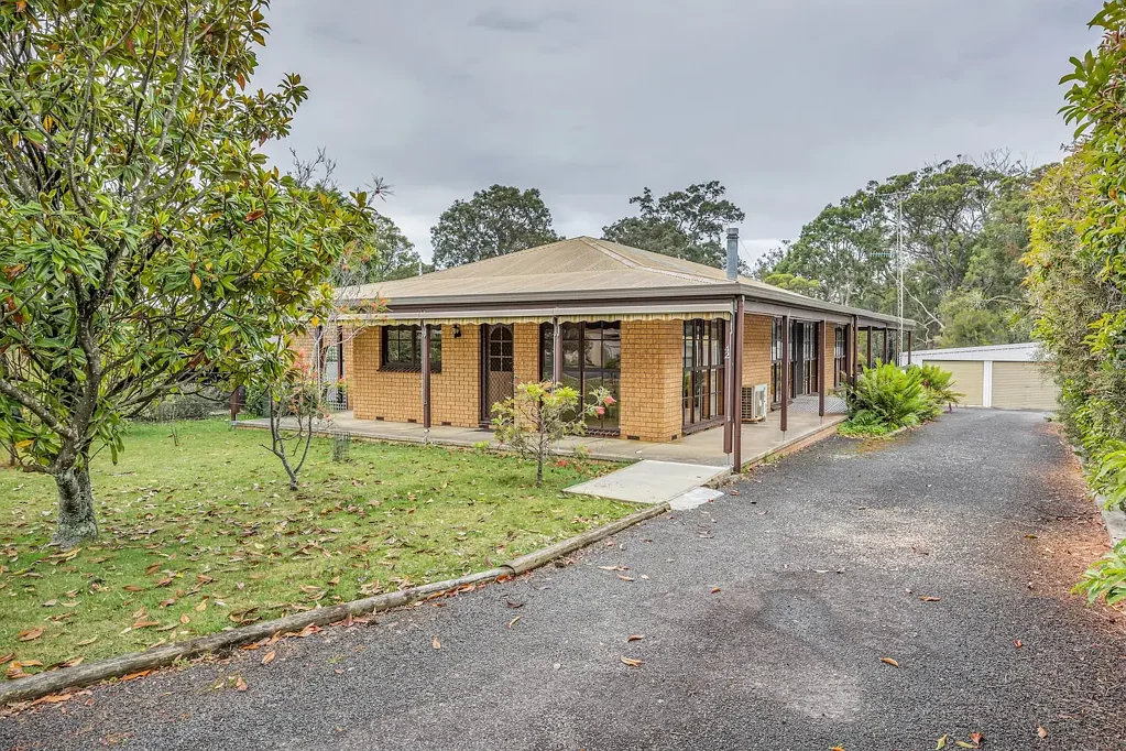 42 Rasmus Avenue, Mallacoota, VIC 3892