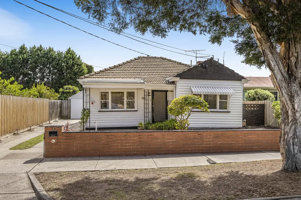 Reservoir 2部屋 Charming Period Home with Endless Potential