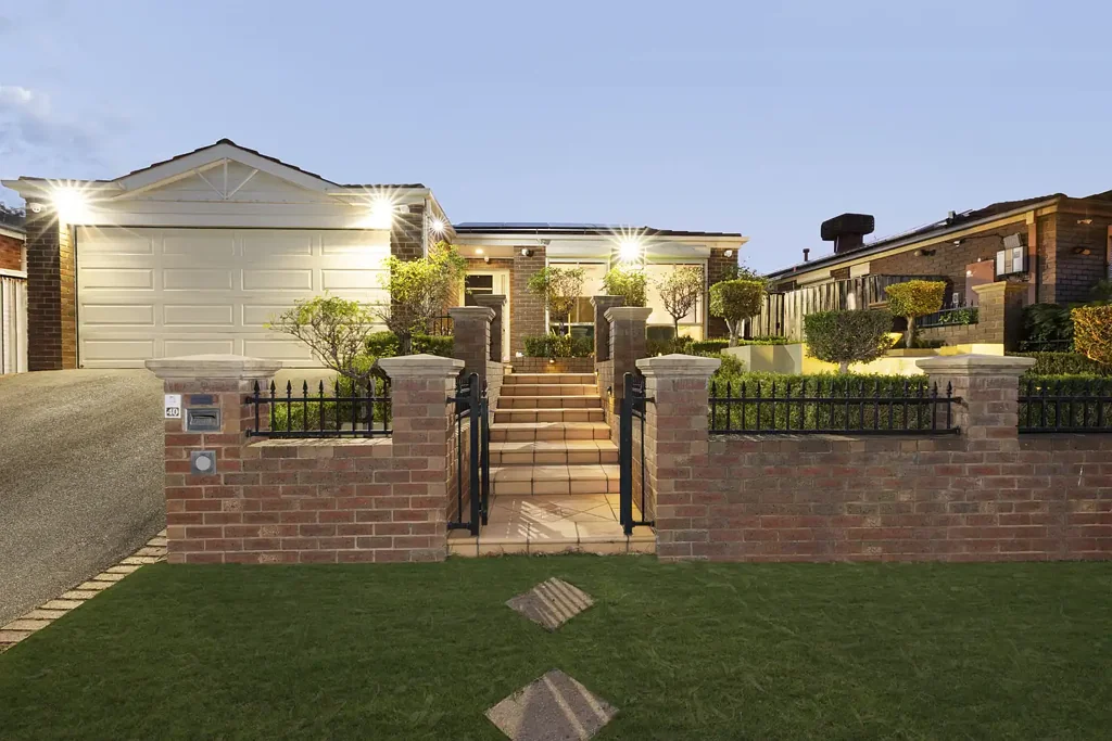 Chadstone 3房 精致单层生活，尽享智能现代舒适 Sophisticated Single-Level Living with Smart Modern Comfort