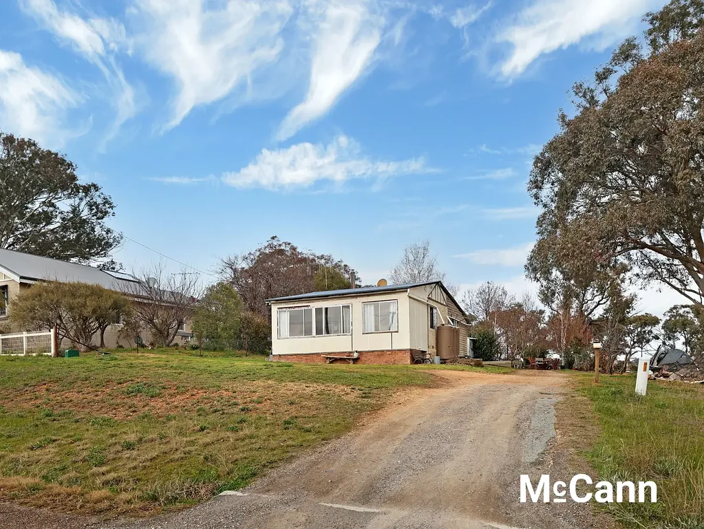18 Gunning Street (Dalton), Gunning, NSW 2581